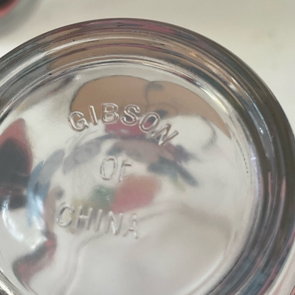 Disney Minnie and Mickey set of two glass 6 inch marked Gibson Tumblers 8 ounces - Picture 3 of 3